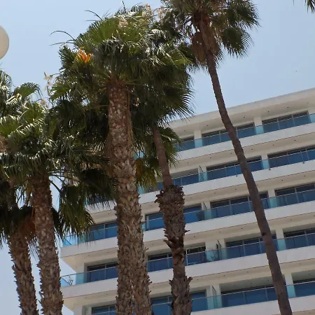 2b Seafront Boutique Finikoudes Beach Lejlighed Larnaca